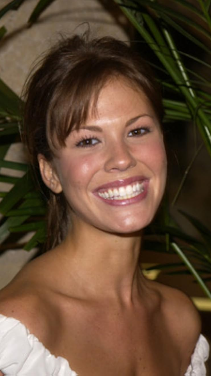 Nikki Cox