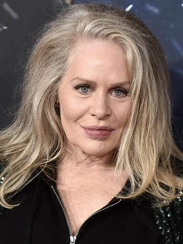 Beverly D’Angelo
