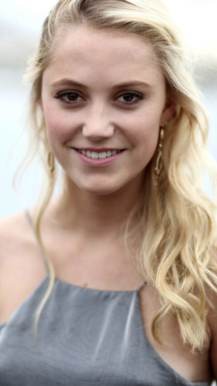 Maika Monroe
